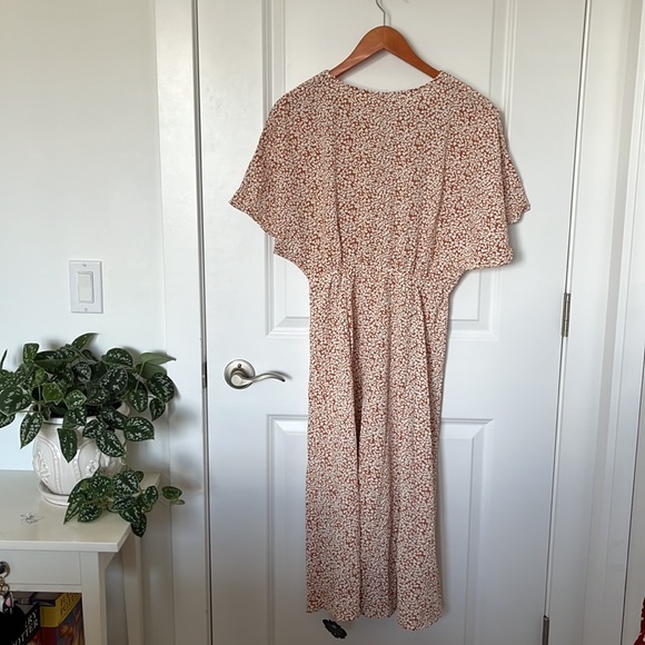 Irmy Floral Print Short Sleeve Midi Dress - Picture 3 of 6